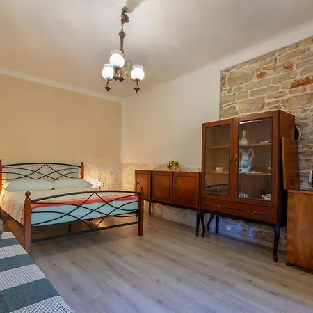 Stone House Holiday home