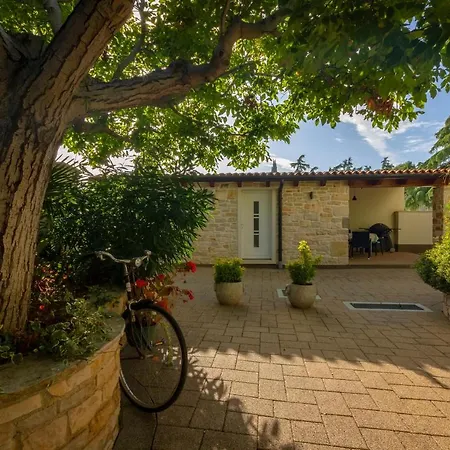Stone House * Bale