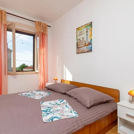 Stone House Semesterbostad